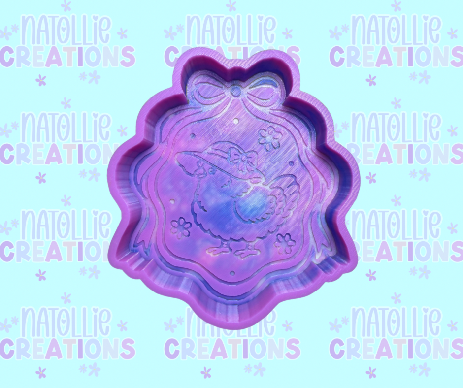 Scalloped Sunhat Chicken Freshie Silicone Mold