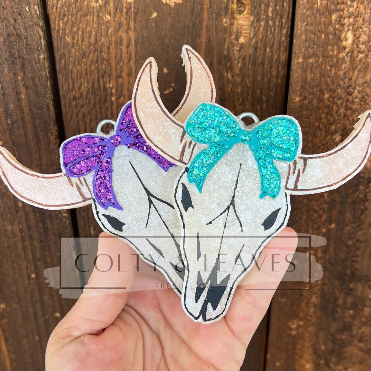 Cow Skull W/ Bow Freshie Silicone Mold