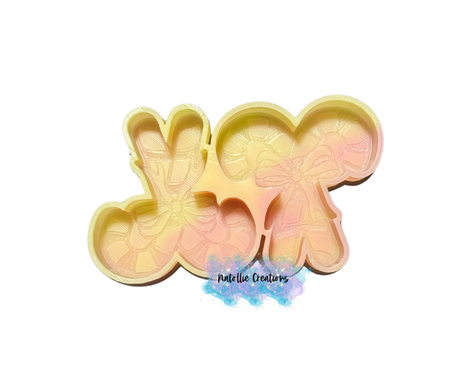 Candy Cane W/ Bow Vent Clip Freshie Silicone Mold