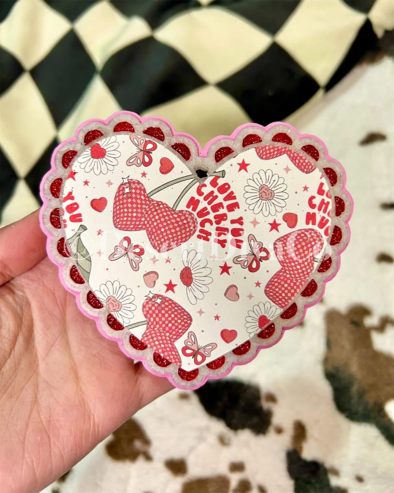 Laced Edge Heart Freshie Silicone Mold