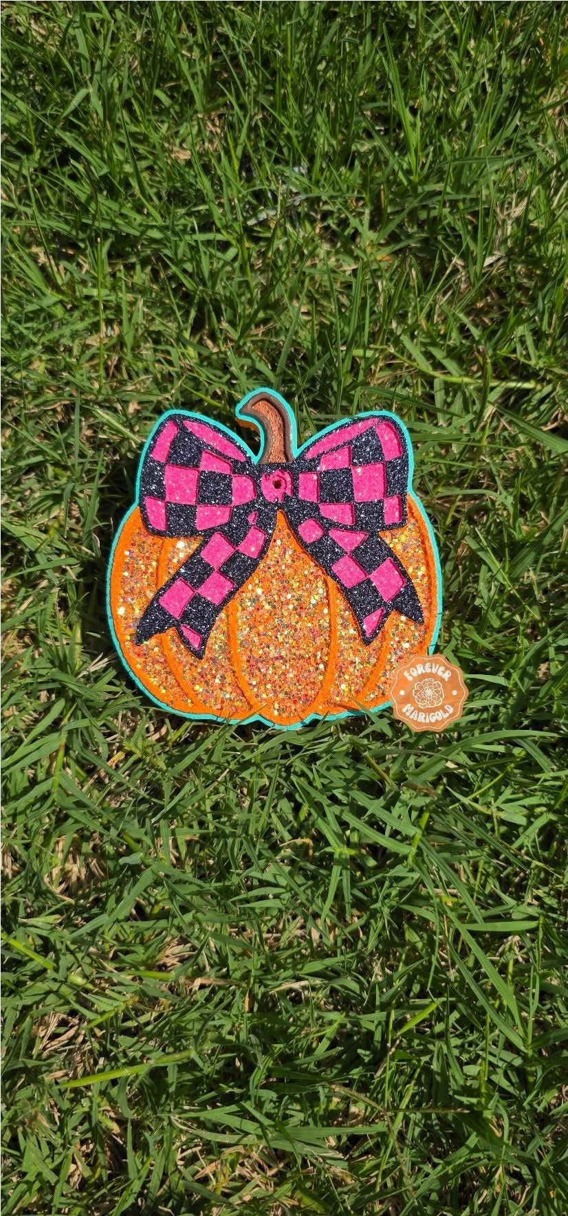 Pumpkin W/ Checkered Bow Freshie Silicone Mold
