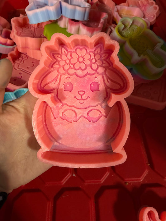 RTS - floral lamb in egg
