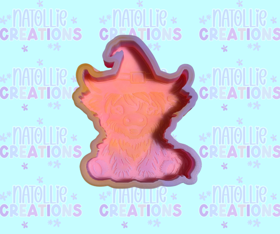 Highland Cow W/ Witch Hat Freshie Silicone Mold