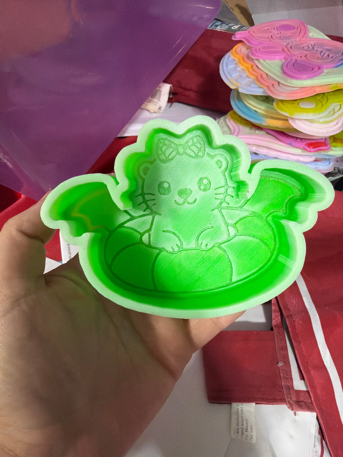B GRADE - bat otter in floatie