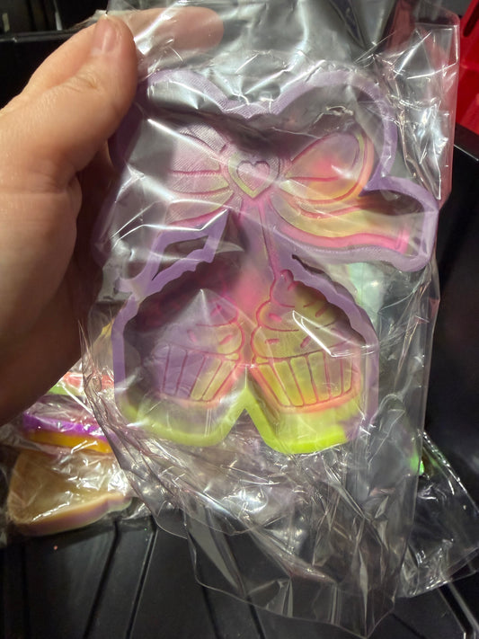 RTS - cupcake cherry