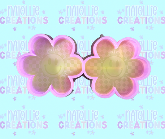 Checkered Smiley Flower Vent Clip Freshie Silicone Mold