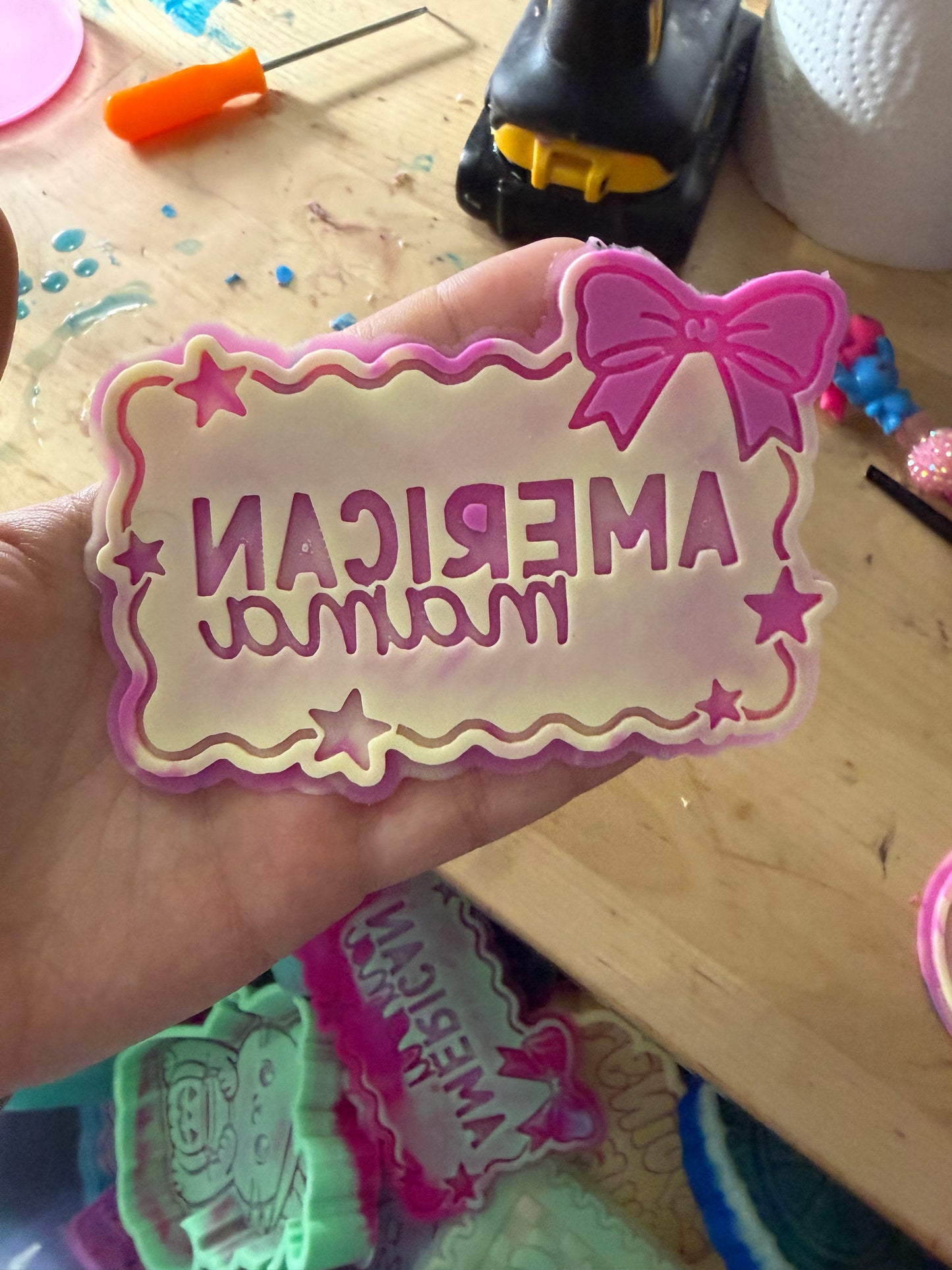 B GRADE INSERT - american mama