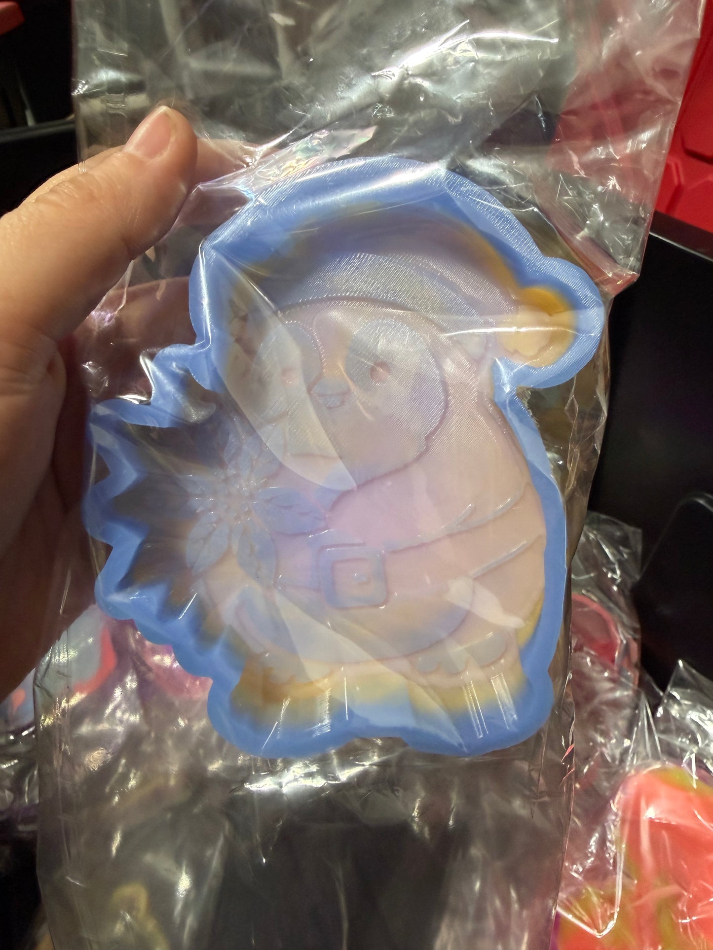 RTS - poinsettia penguin