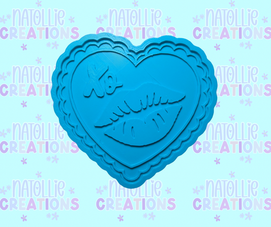 XO Scallop Heart Insert Freshie Silicone Mold