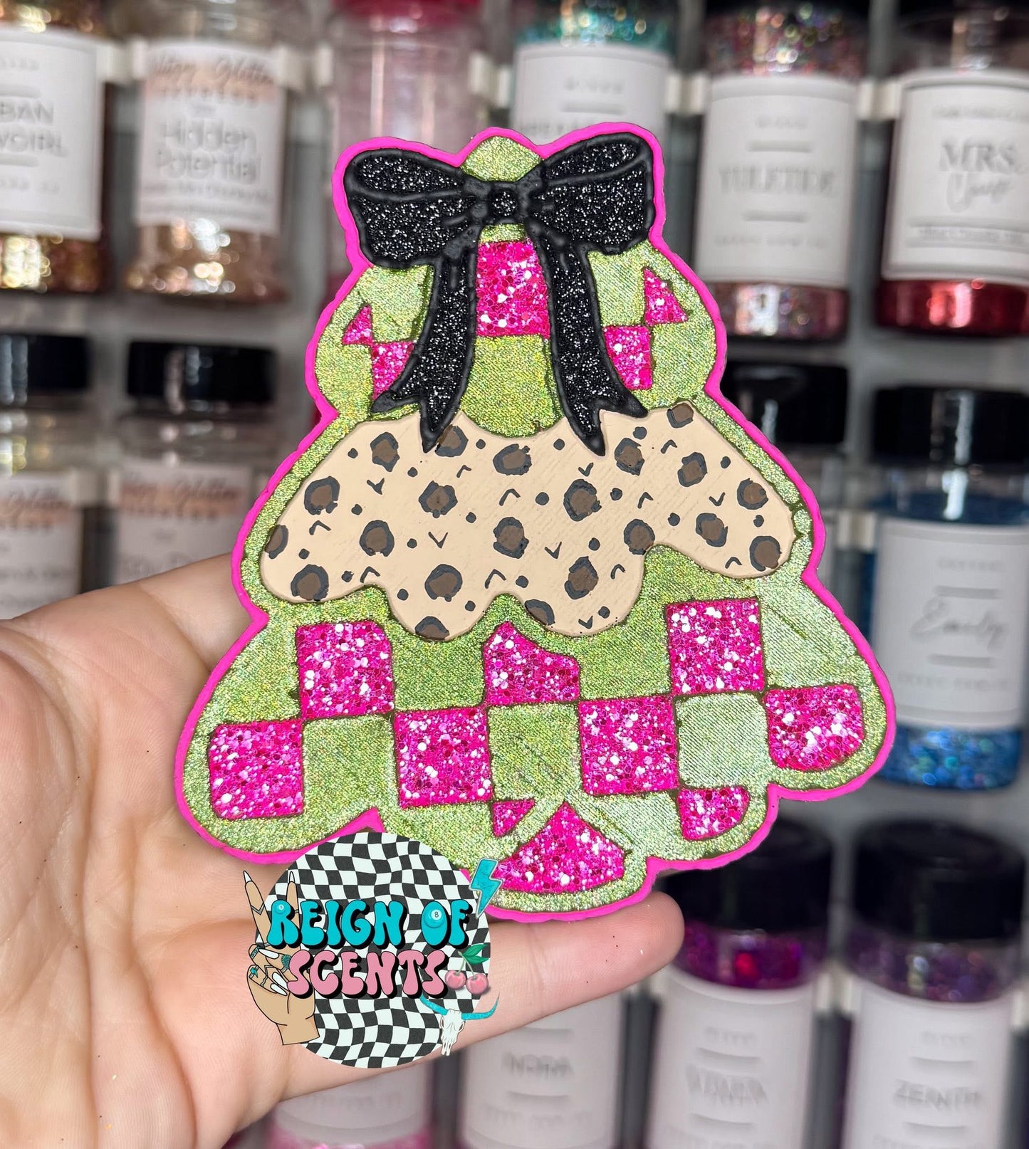 Checkered Tree W/ Bow Freshie Silicone Mold