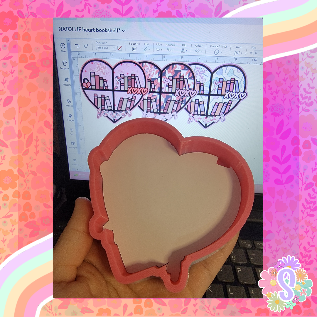 Heart Bookshelf - NATOLLIE CREATIONS