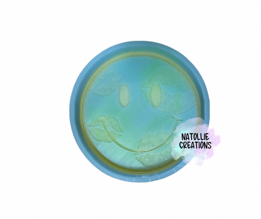 Smiley W/ Lips Freshie Silicone Mold